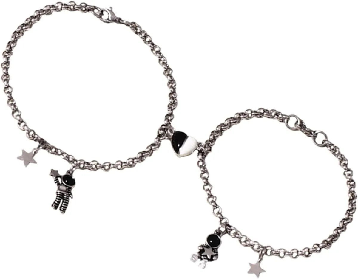 1 Pair Couple Wrist Bracelet Adjustable Astronaut Design Unique Matching Jewelry for Lovers Present for Friendship and Love and Heart Star Theme