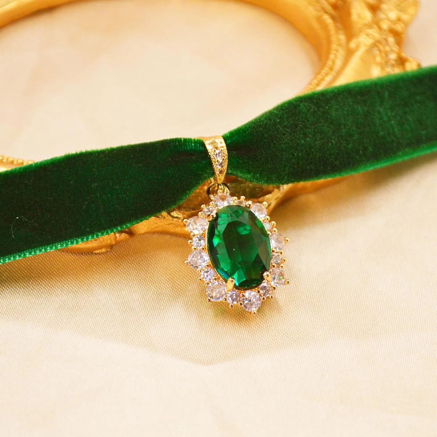 14K Gold Plated Sapphire Imitation Velvet Choker Necklace for Women Thick Chokers Birthstone Chocker Vintage Pendant Necklaces Chockers for Women Teen Girls Princess Costume Jewelry Aesthetic