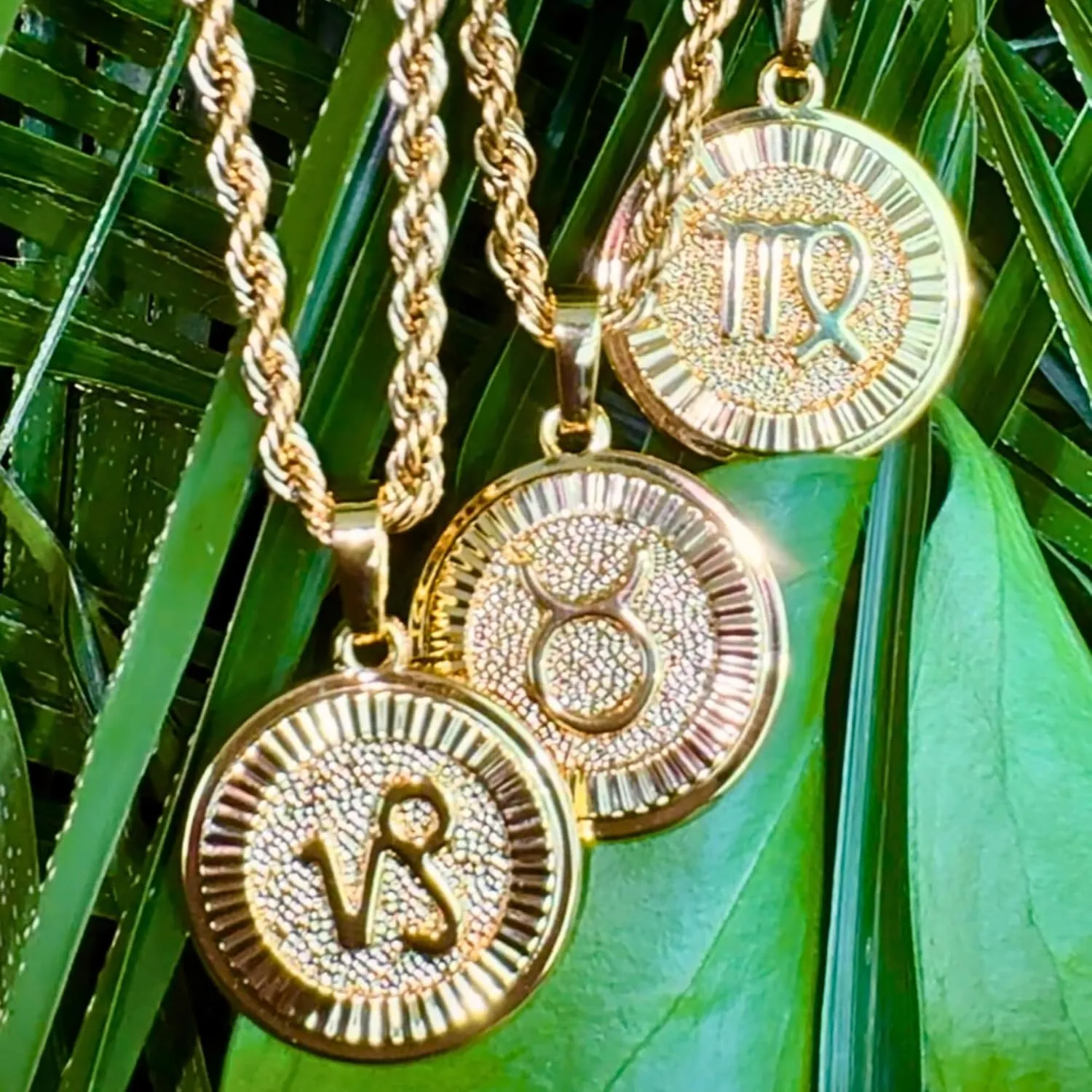 18k Gold Plated Zodiac Necklace & Pendant - Gold Necklace for Women & Men, Tarnish & Water Resistant, Birthday Gifts for Women & Men