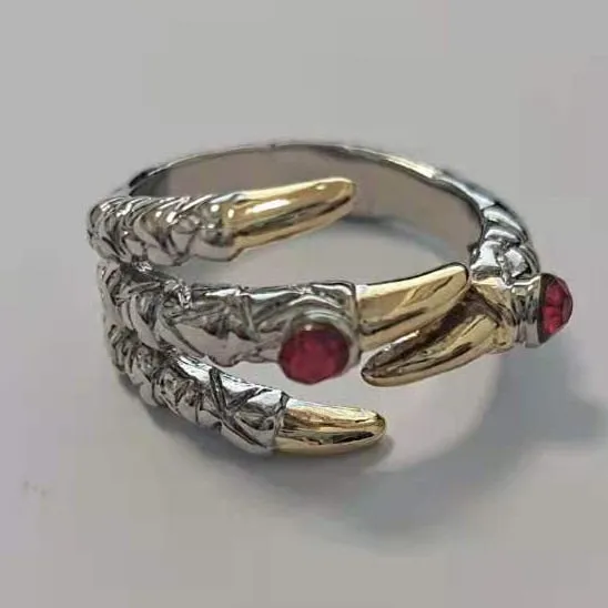 1pcs Titanium Steel Eagle Dragon Claw Halloween Skull Ring
