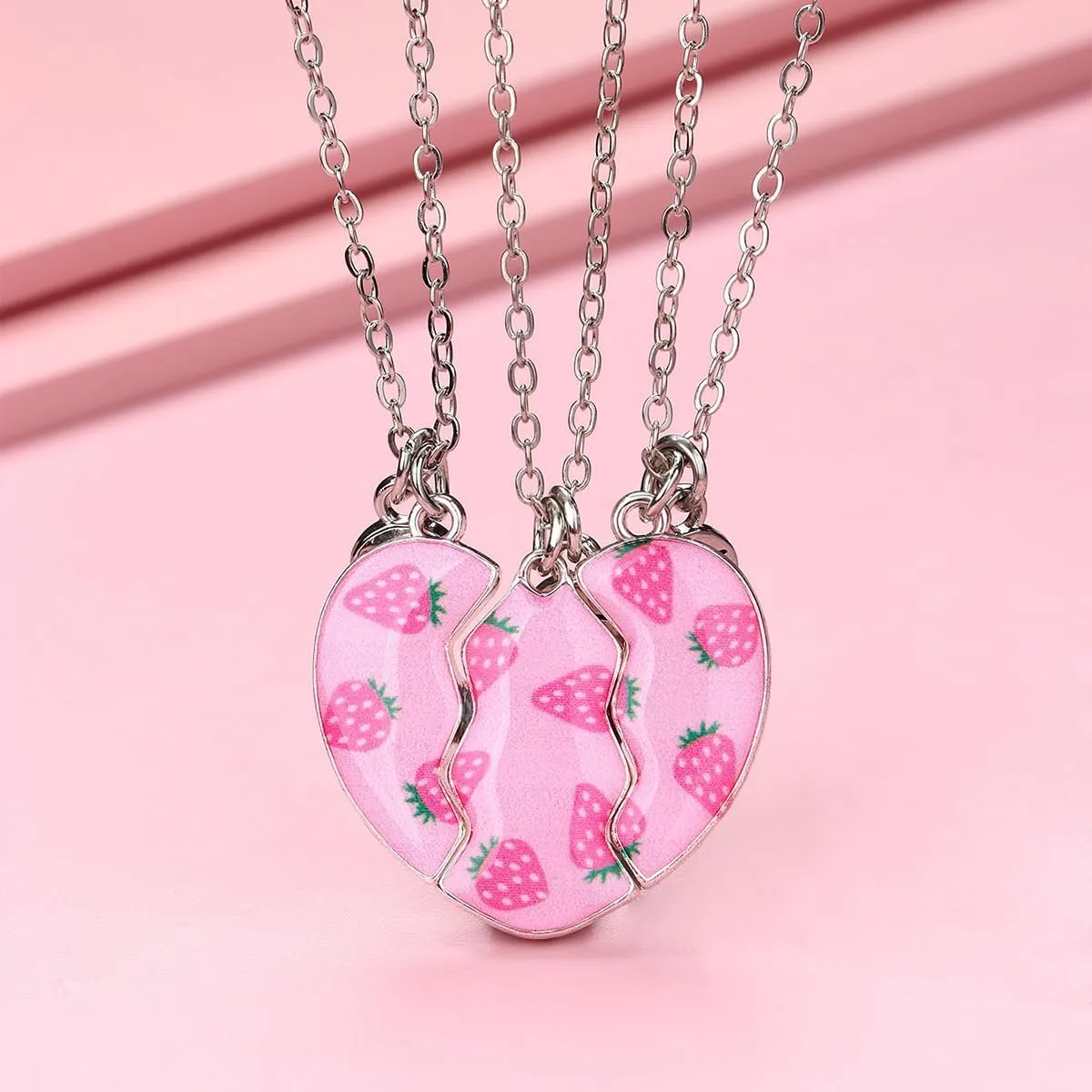 BFF Best Friend Necklaces for 3 Half Split Heart BFF Necklace Strawberry Heart Friendship Necklace 3 Sisters By Carrot Pendant Friendship Jewelry