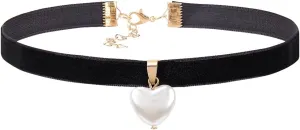 Black Choker Necklaces for Woman Love Heart Choker Necklace Adjustable Velvet Choker Soft Collar Chain Red Heart Necklace Halloween Cosplay Party