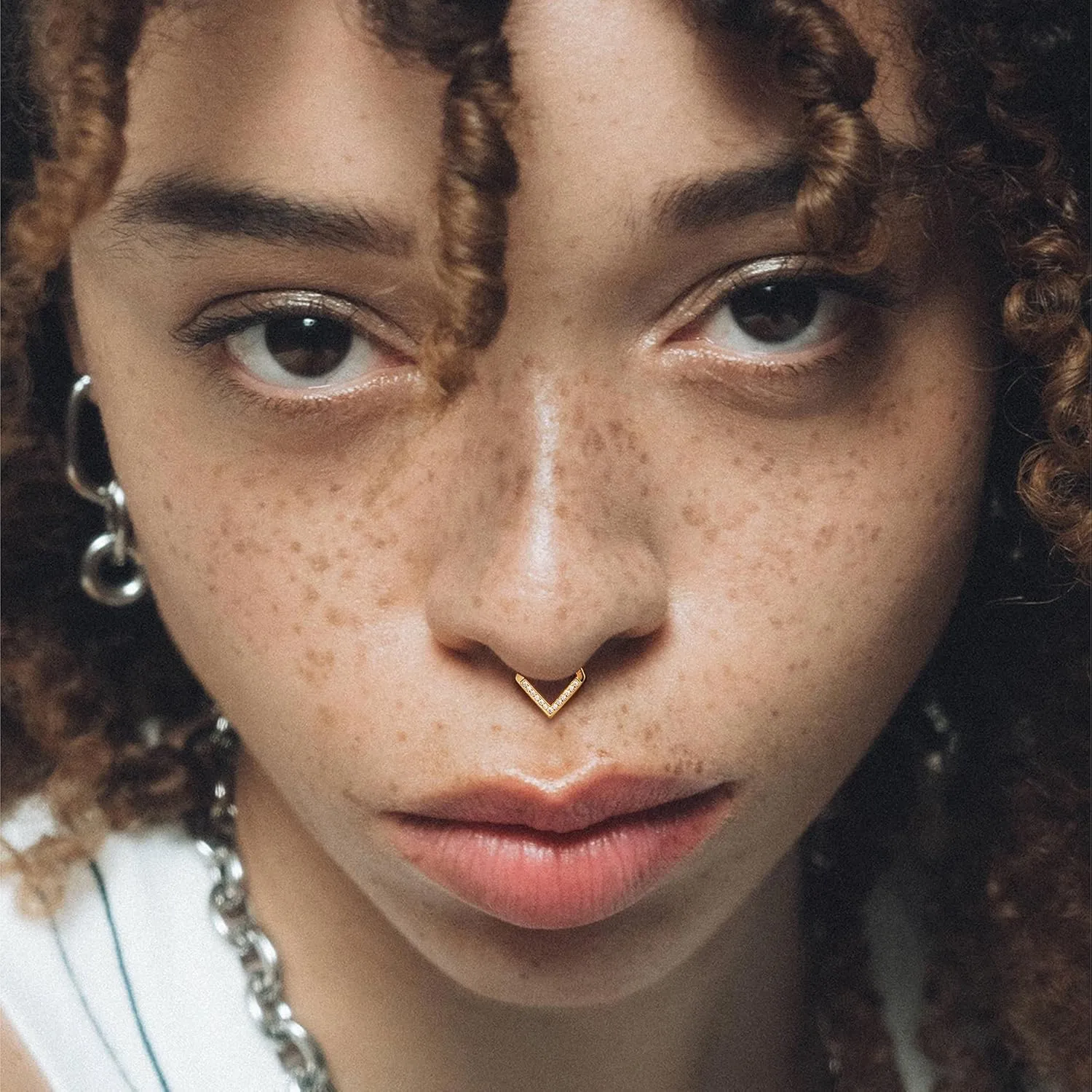 BodyBonita 16G Gold/Silver Triangle Septum Rings Piercings - 316L Stainless Steel Nose Rings Hoops CZ Nostril Piercing Jewelry Clicker Hoop Daith Conch Tragus Rook Earring for Women Men 6/8/10mm