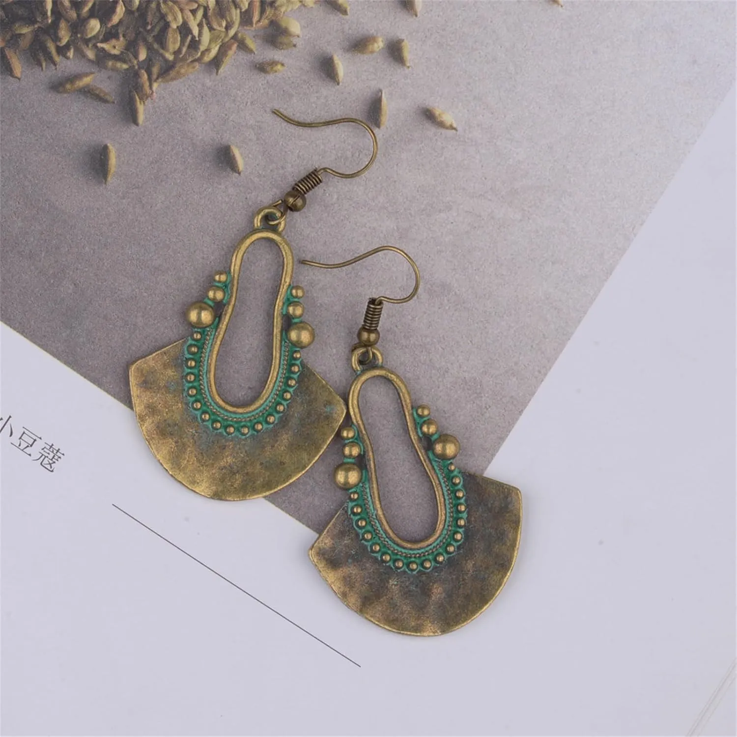 Boho Chic Handmade Hollow Shield Shape with Hammered Drop Earrings for Women Vintage Statement Antique Ethnic Earrings Vintage Gold Silver Plated Hollow Earrings Jewelry Gifts