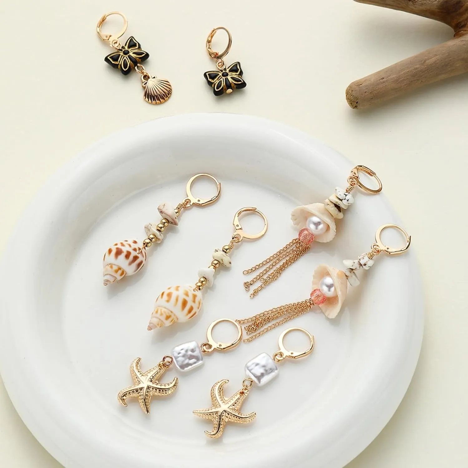 Boho Sea Shell Hoop Earrings for Women,Dainty Retro Seashell Conch Starfish Dangle Drop Earring Chic Bead Pearl Tassel Earrings Summer Beach Ocean Jewelry Gifts