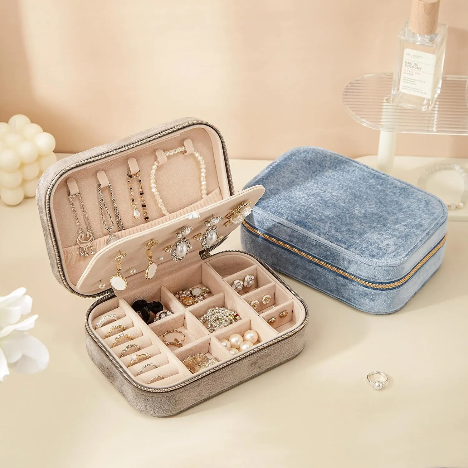 CASEGRACE Plush Velvet Travel Jewelry Box, Portable Jewelry Case for Women Girls, Double Layer Jewelry Organizer Display Box for Necklace Earring Rings Bracelet, Travel Accessory Gifts, Grey