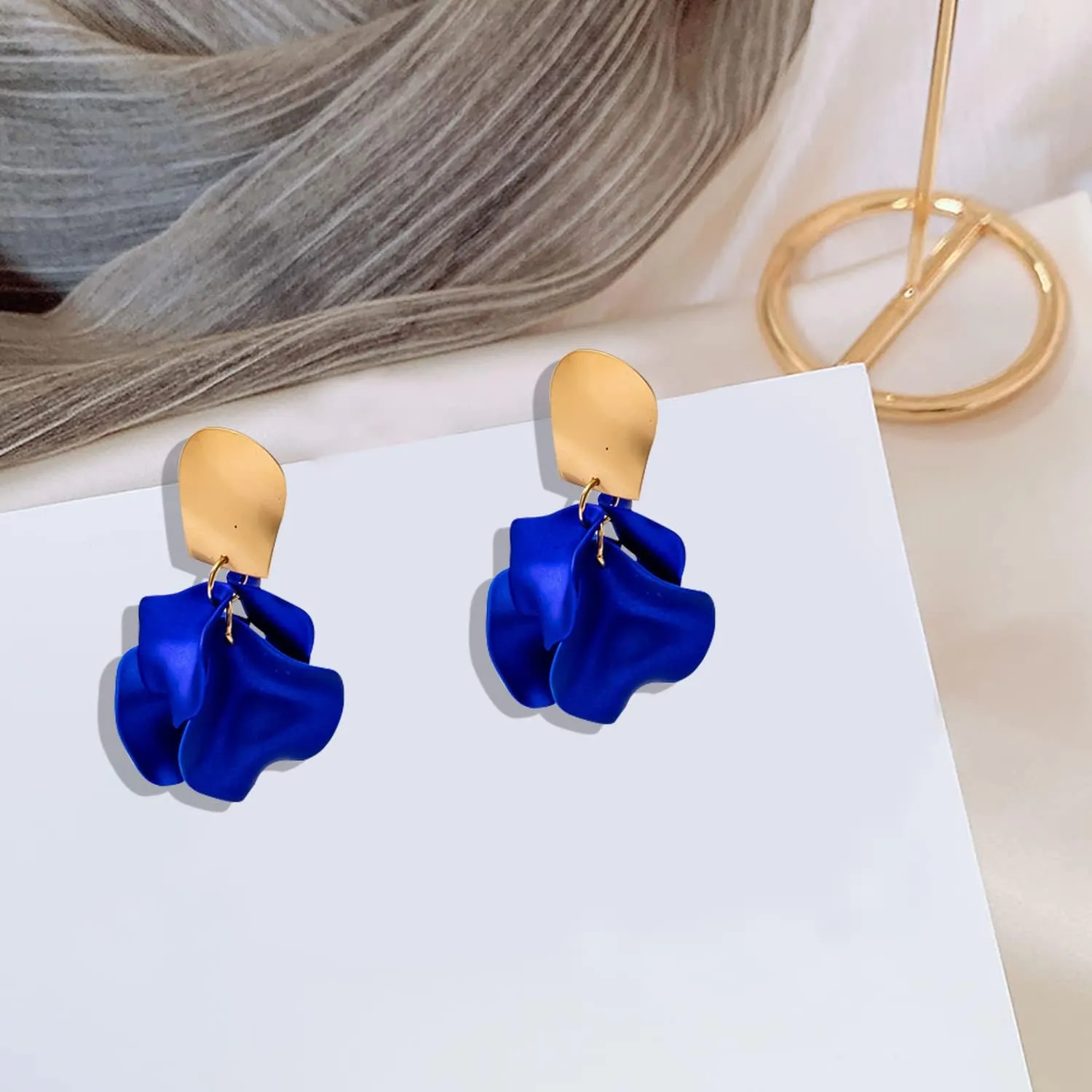 Chic Elegant Boho Red Rose Petal Dangle Resin Acrylic Tiered Matte Flower Earrings Statement Exaggerated Floral Tassel Earrings for Women