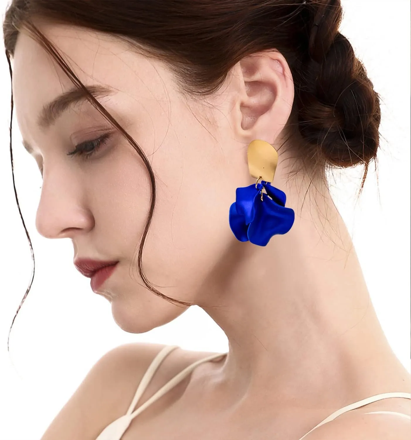 Chic Elegant Boho Red Rose Petal Dangle Resin Acrylic Tiered Matte Flower Earrings Statement Exaggerated Floral Tassel Earrings for Women