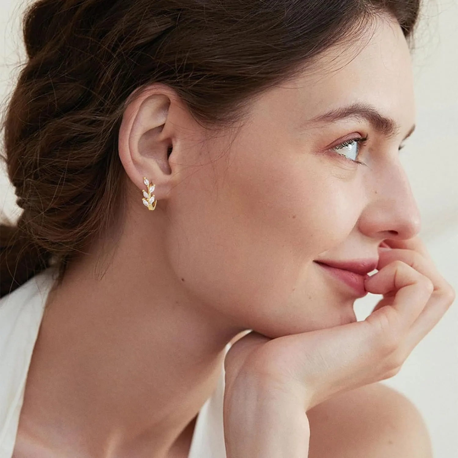 Chic Leaf Earrings for Women,Gold/Silver Cubic Zirconia Huggie Leaf Dangle Earrings Dainty Hypoallergenic Earring Jewelry Birthday Gifts