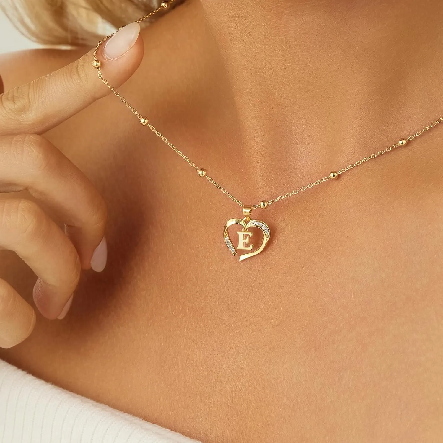 Cicy Bell Womens Heart Initial Necklace for Women 18k Gold Plated Shell Personalized Letter Pendant Necklace 17.7'' with 2'' Extender