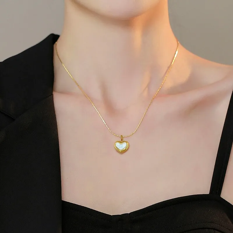 Classic Simple Shell Heart Pendant Short Necklace