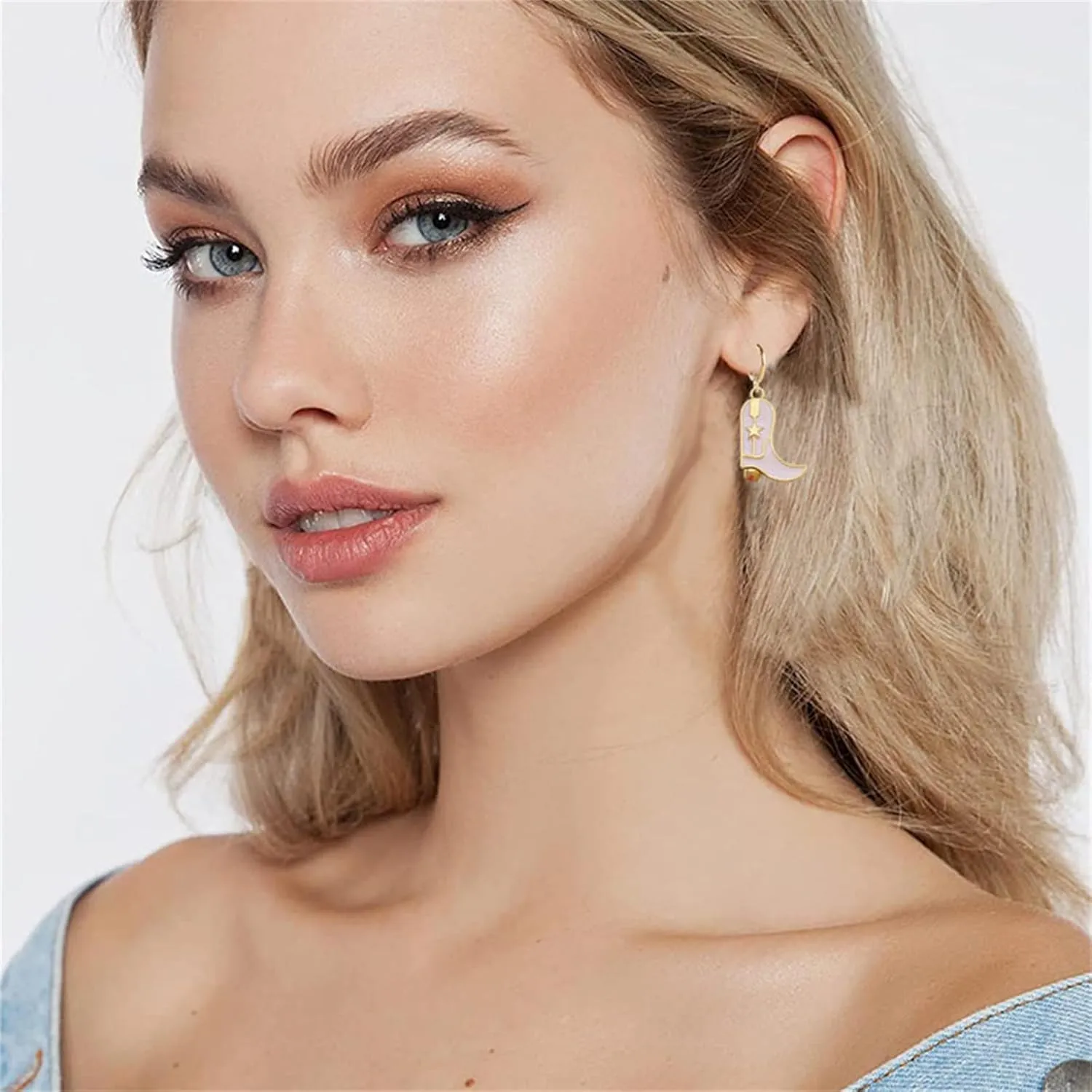 Cowgirl Boot Earrings and Necklace Set for Women Funny Fashion Western Cowboy Boots Chain Necklace 14K Gold Plated Country Cowgirl Boot Hoop Earrings Western Style Jewelry Gift