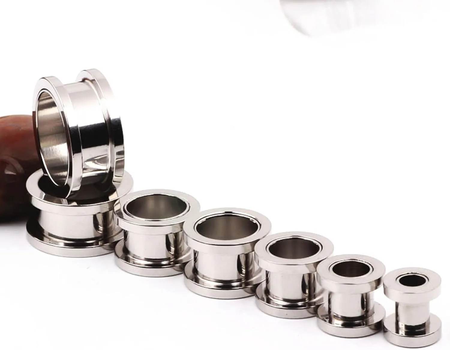 Daesar 2PCS Gauge Tunnels, Stainless Steel Tunnel Set Simple Polished Hoop Ear Gauge Piercings Jewelry