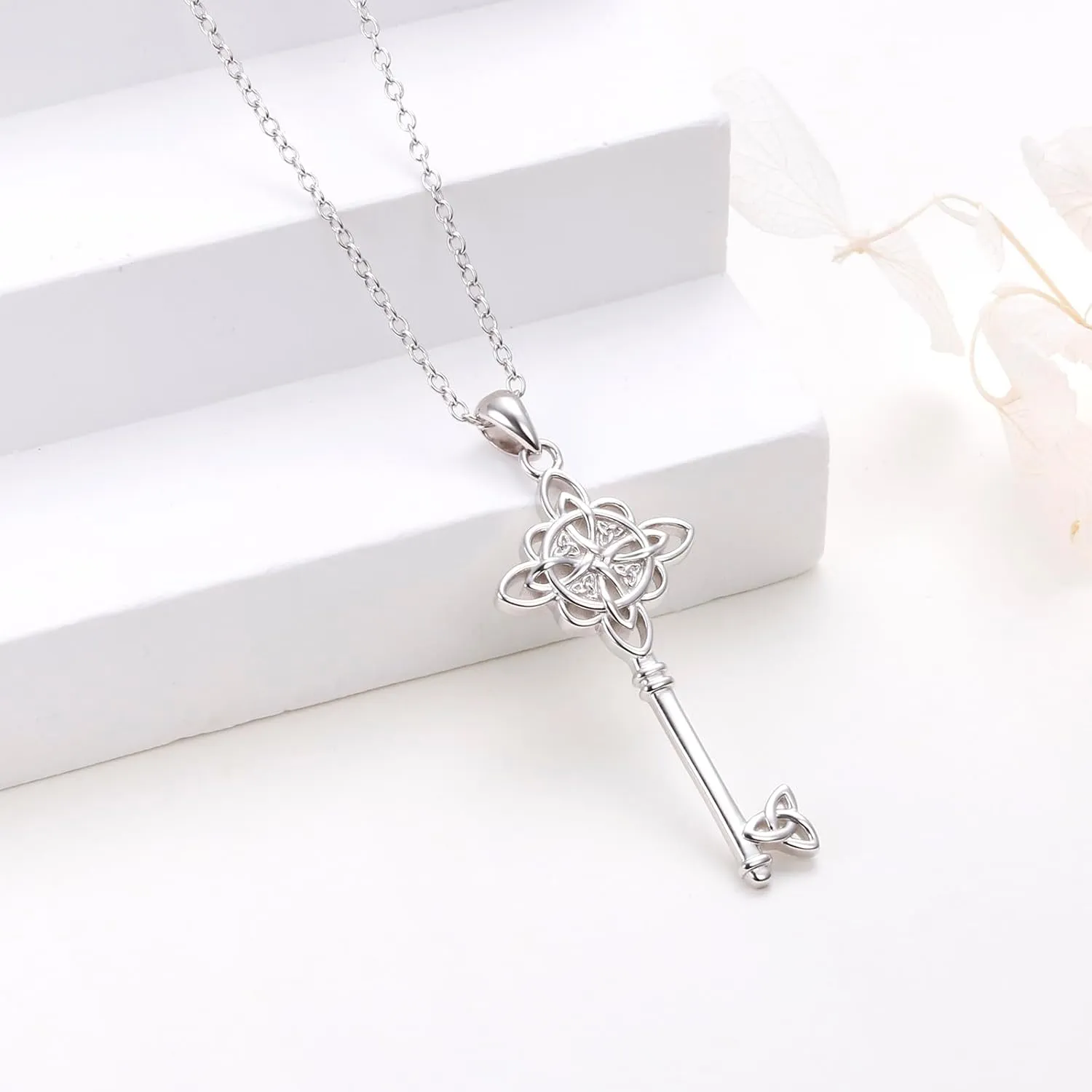 DAOCHONG 925 Sterling Silver Good Luck Irish Jewelry Celtic Knot Pendant Necklaces for Women