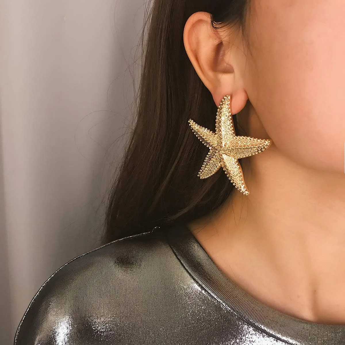 Doubnine Sea Shell Charm Cowrie Earrings Dangle Golden Mermaid Earrings Scallop Beach Retro Chic Women Ocean Jewelry
