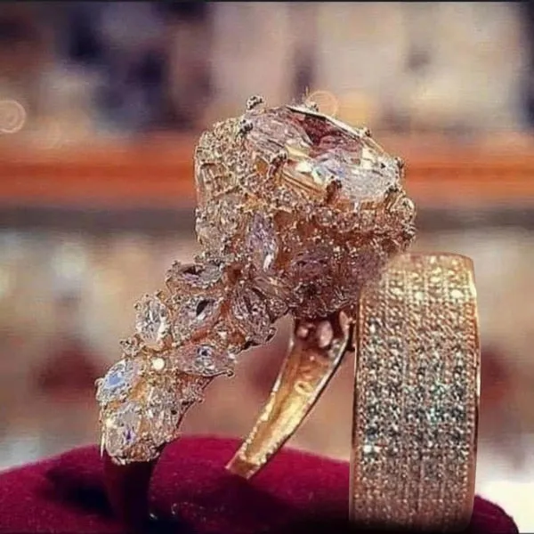 Elegant Gold Color Hip Hop Ring for Women Fashion Inlaid Zircon Red Stones Wedding Rings Set Party Bridal Engagement Jewelry
