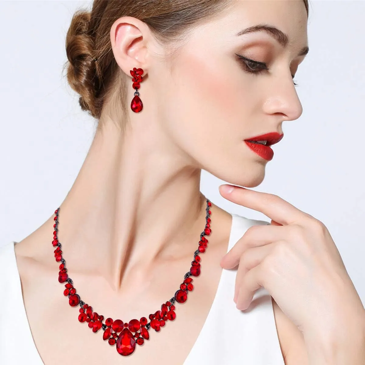 EVER FAITH Rhinestone Crystal Elegant Bridal Floral Teardrop Necklace Earrings Set