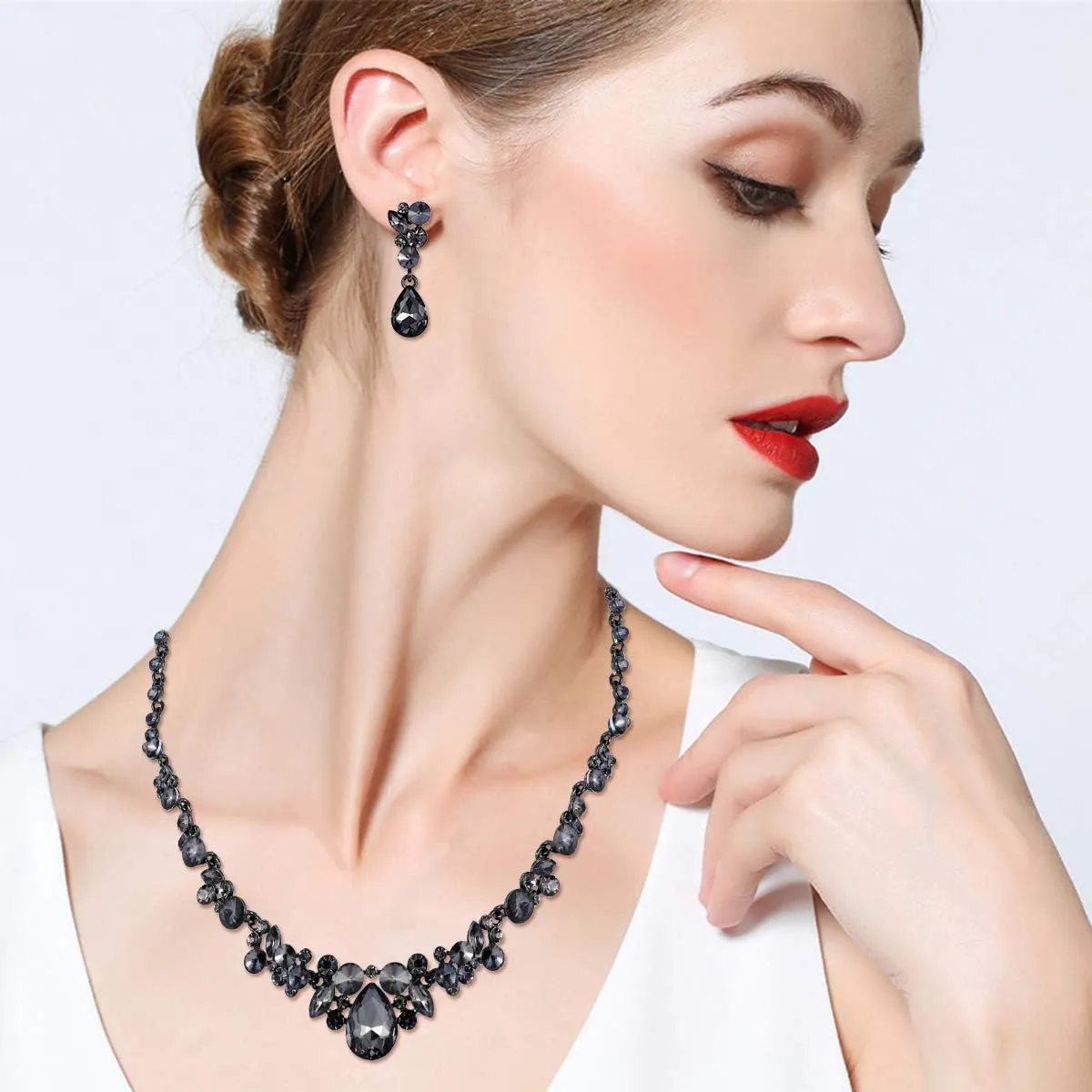 EVER FAITH Rhinestone Crystal Elegant Bridal Floral Teardrop Necklace Earrings Set