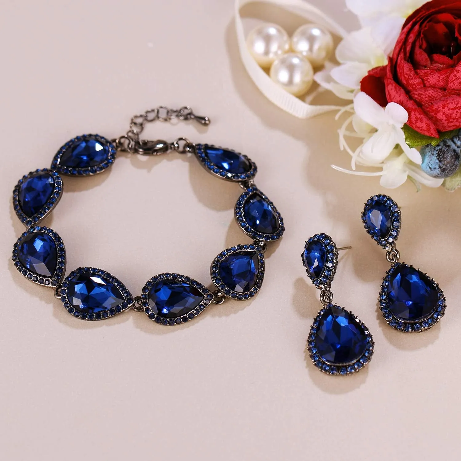 EVER FAITH Sparkly Crystal Elegant Bridal Prom Pear Shaped Drop Pierced Earrings Bracelet Set