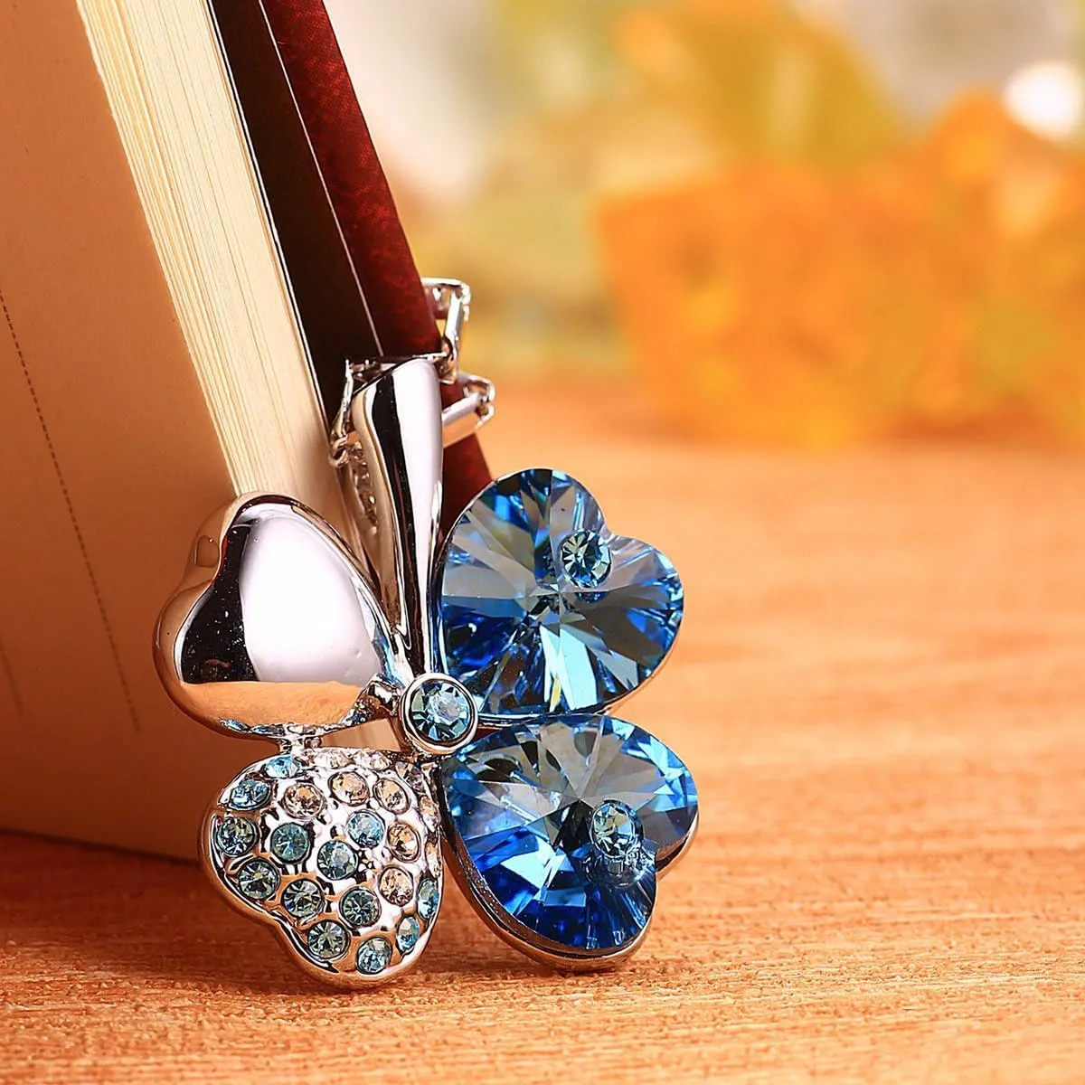 Four Leaf Clover Heart-shaped Crystal Pendant Necklace | Necklaces for Women | Heart Necklace | Silver necklace for Women | Womens Gifts | Heart Pendant Necklace | 4 Leaf Clover Necklace