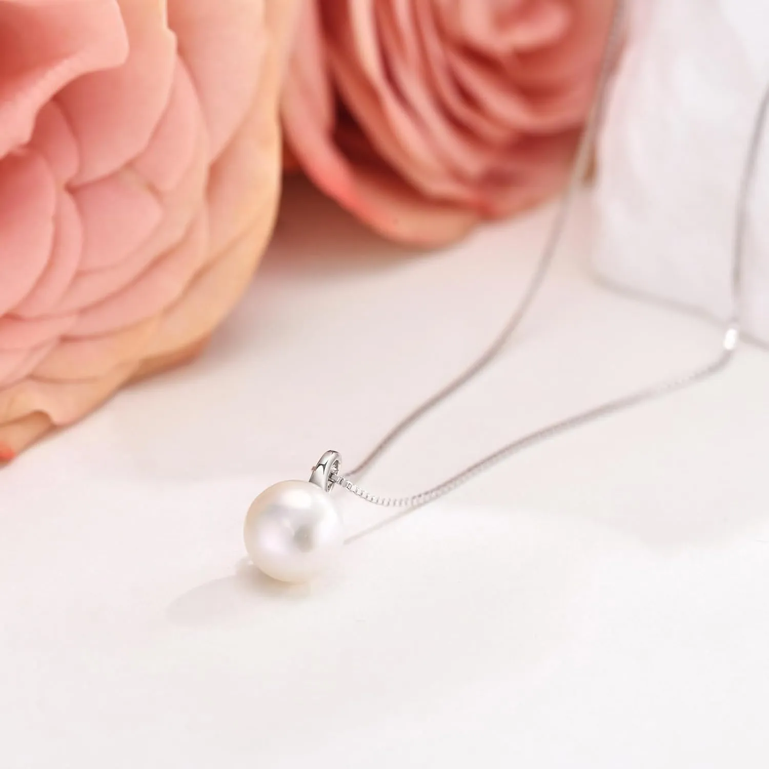 Freshwater Pearl Necklace for Women, S925 Sterling Silver Pearl Pendant Necklace Jewelry Gift, Mother Day Birthday Wedding Valentines Christmas Party 18K Dainty Single White Pearl Choker Necklaces for Mom Friends Grandma Daughter
