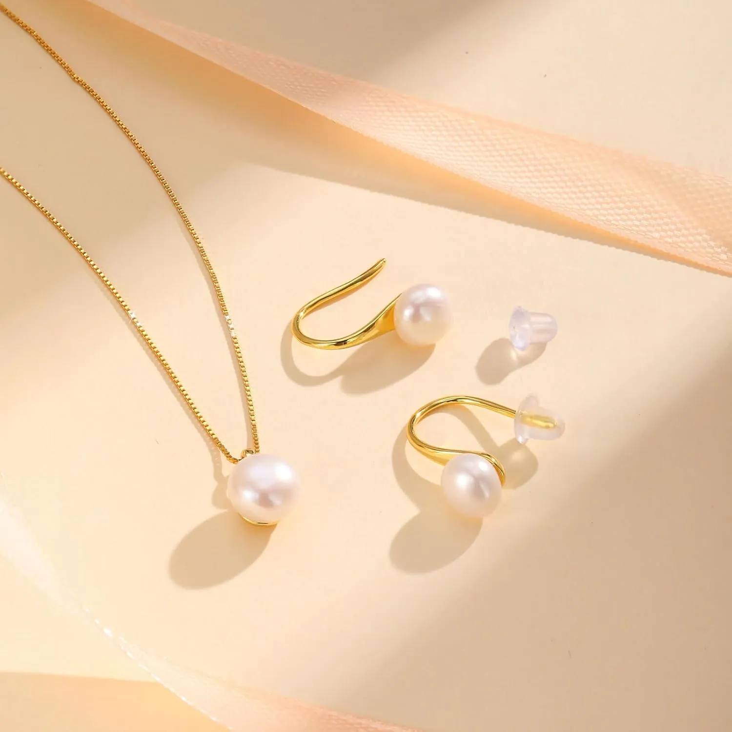 Freshwater Pearl Necklace for Women, S925 Sterling Silver Pearl Pendant Necklace Jewelry Gift, Mother Day Birthday Wedding Valentines Christmas Party 18K Dainty Single White Pearl Choker Necklaces for Mom Friends Grandma Daughter