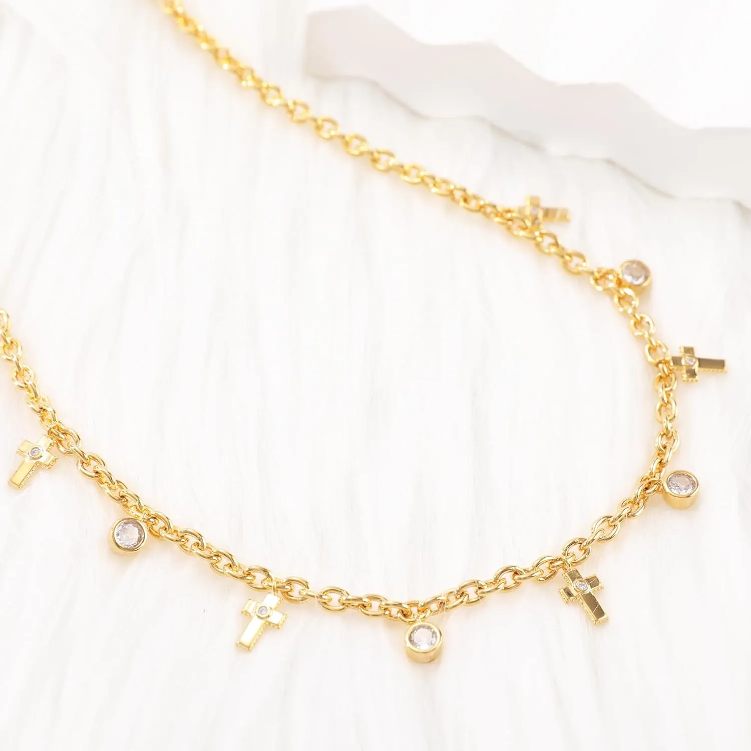 Gold Charm Necklace for Women 14K Gold Plated Dainty Round Cubic Zirconia Charm Choker Necklace Cute Star Love Heart Shell Daisy Cross Pendant Necklace Adjustable Trendy Party Jewelry Gift for Women