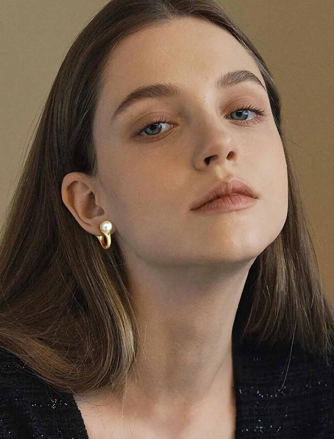 Gold Hoop Earrings for Women Trendy Small Gold Huggies 14K Elegant Hoop Studs Hypoallergenic Statement Earrings for Wedding Party