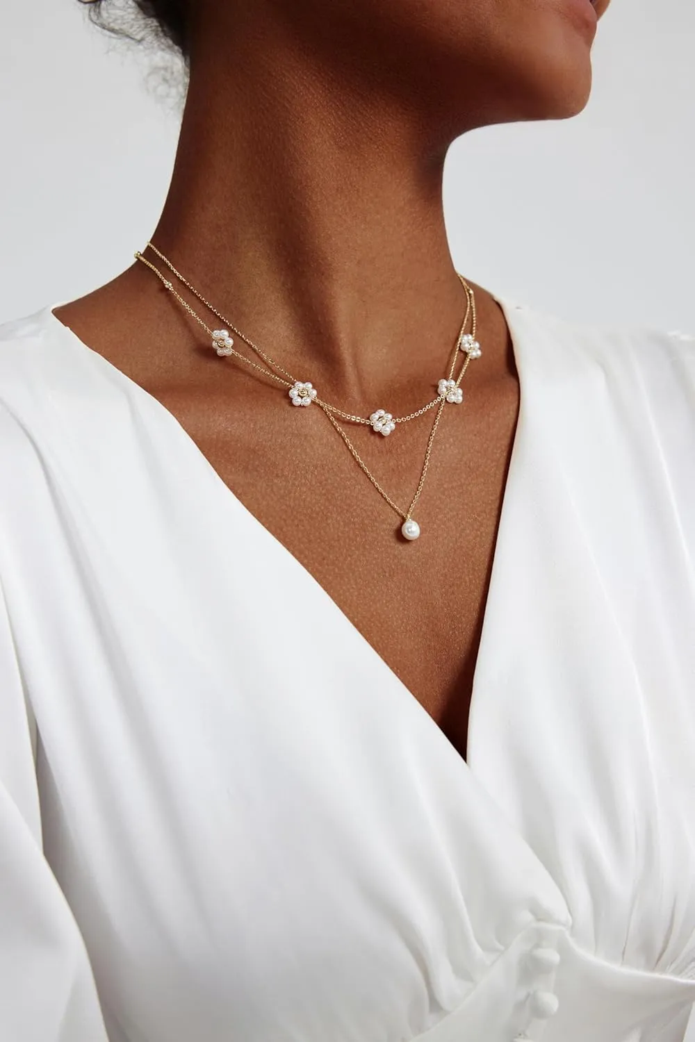 Gold Plated Pearl Layered Choker Necklace for Women Dainty Gold Necklace for Women as Daisy Flower Trendy Necklace Cute Pearl Stack Non Tarnish Jewelry Gifts