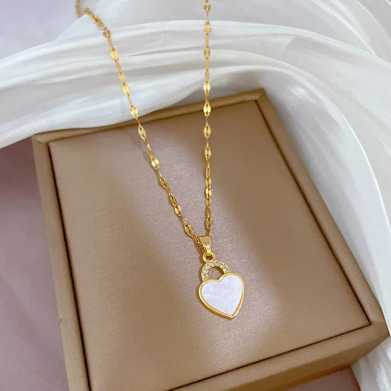 Heart White Shell Pendant Necklace for Women
