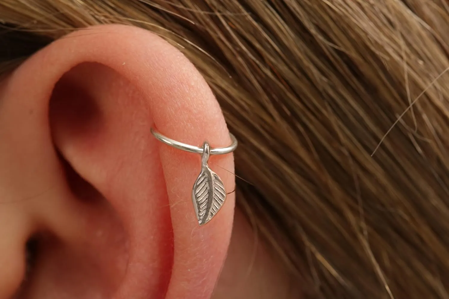 Helix Ring With Leaf Charm - 925 Silver Dangly Cartilage Earring With Leaf Pendant - Handmade ear jewelry