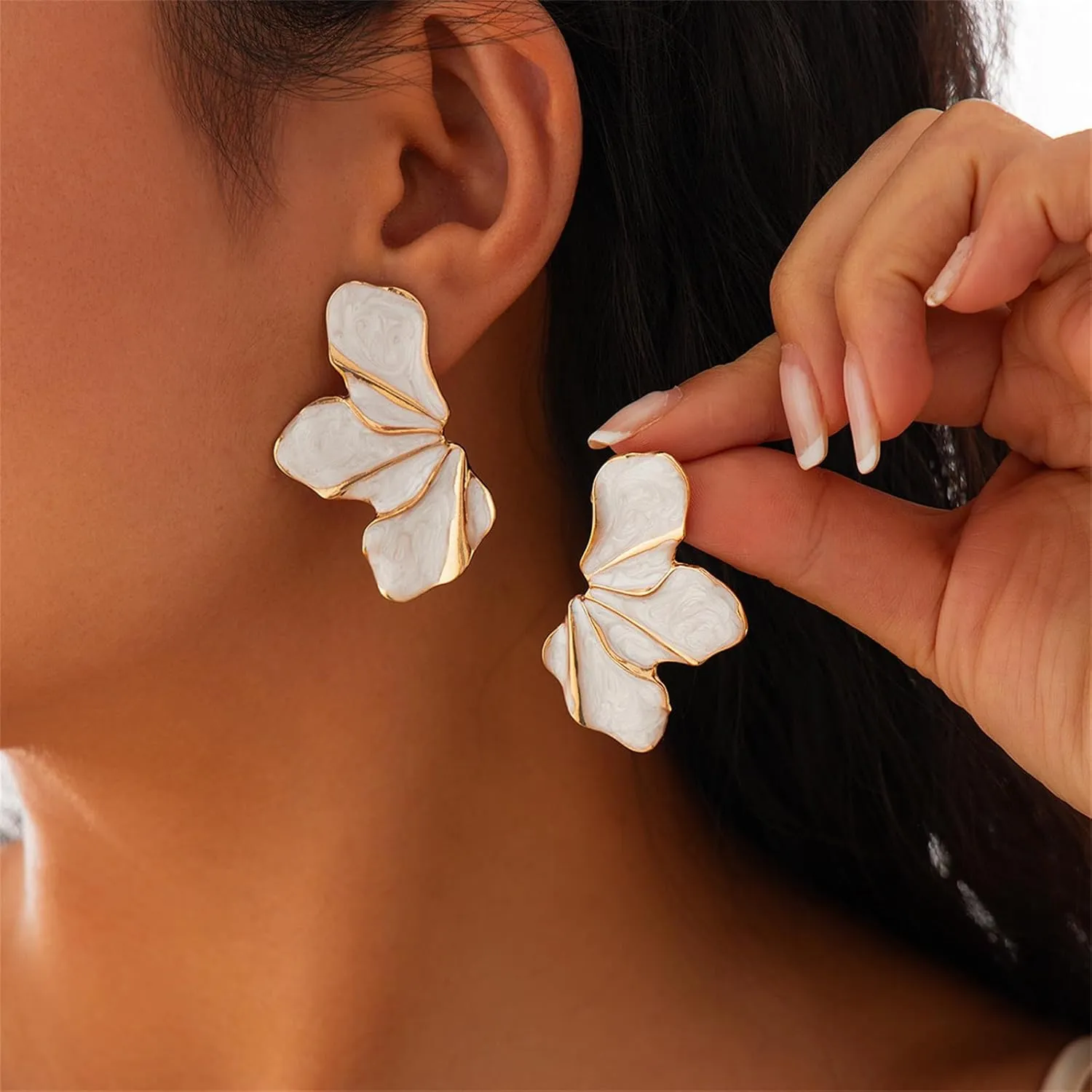 Irregular Flower Earrings Gold Plated Unique Charm Enamel Pink Large Petal Flowers Geometric Chic Stud Earrings for Women Boho Summer Spring Holiday Wedding Bridal Party Trendy Jewelry Gifts