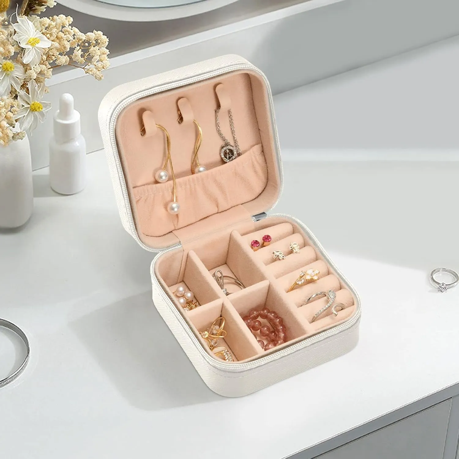 Kigai Magic Evil Eye Small Jewelry Box Mini Jewelry Organizer Travel Case for Girls Women Gift Portable Jewelry Storage Holder for Rings Earrings Necklace Bracelet (White)