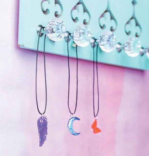KLUTZ : Melt and Mold Jewelry