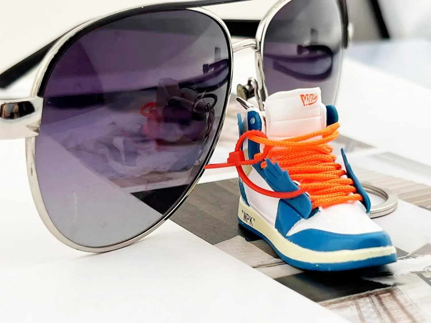 MPK 3D Mini Shoe Keychain,Sneaker Shoe lovers Keychainirthday Birthday Party Mystery Goodie Bag Prizes
