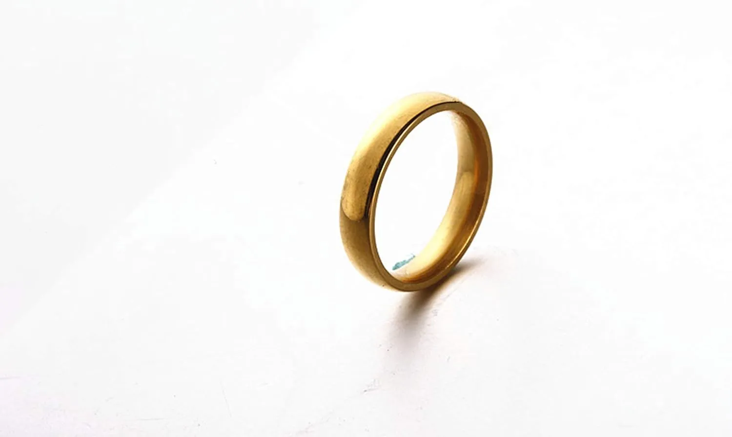 Rings for Couples, Couples Rings Set Stainless Steel High Polished Silver&Gold Rings for Women Men Xmas Size 6-12