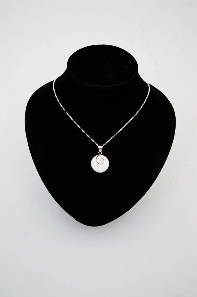 Shiva Shell Pendant Necklace - 173