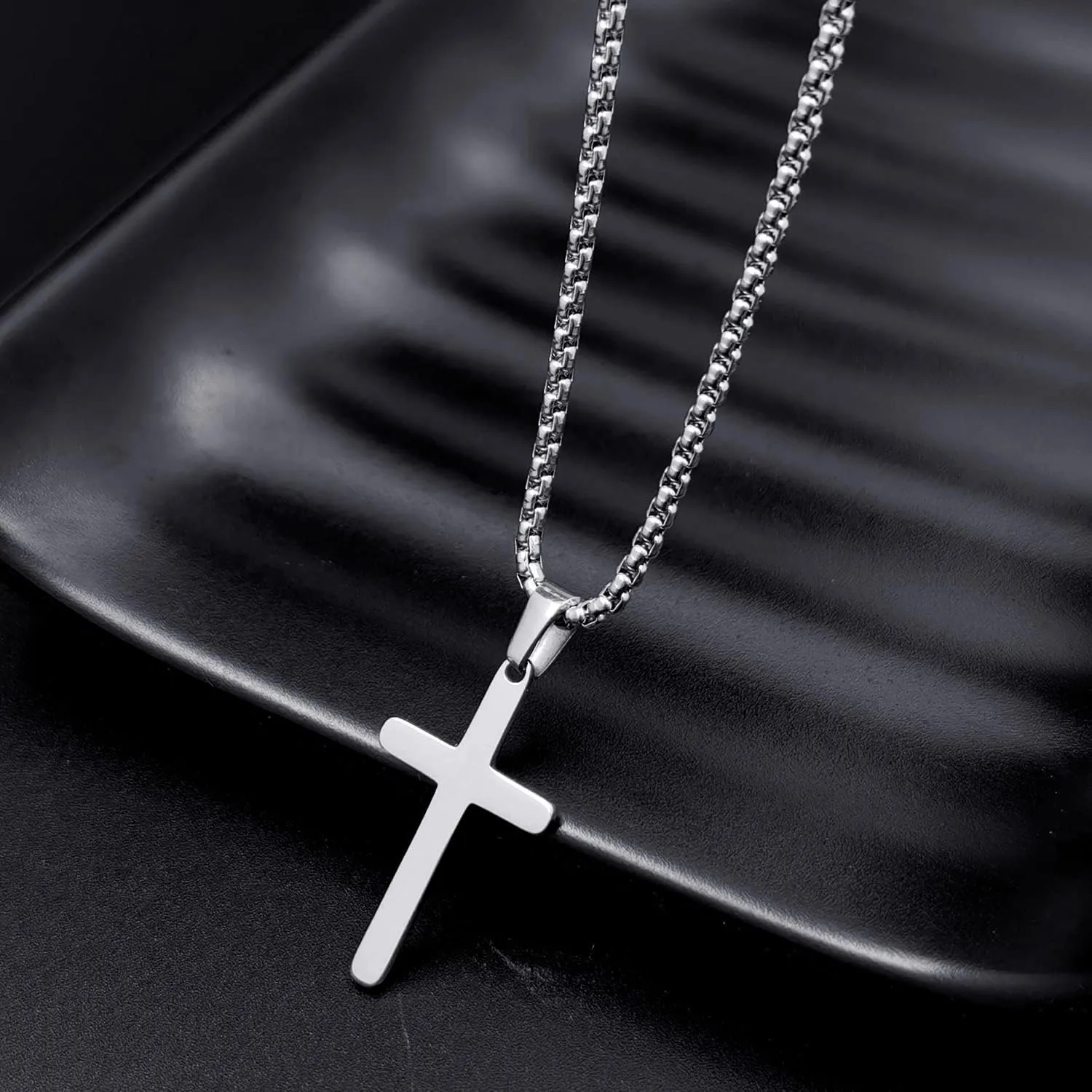 Small Cross Pendant Necklace for Women Simple Cross Necklaces Mothers Day Birthday Gifts for Women