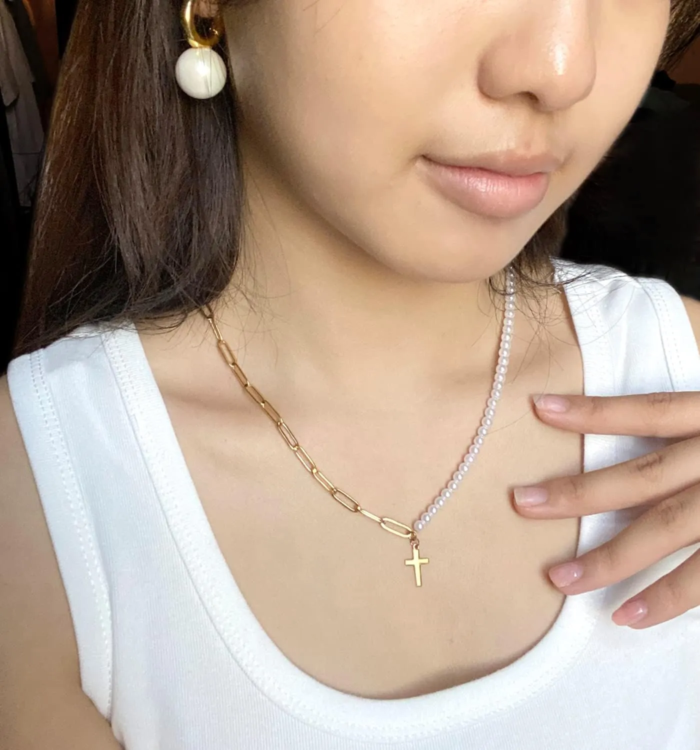 Small Cross Pendant Necklace for Women Simple Cross Necklaces Mothers Day Birthday Gifts for Women
