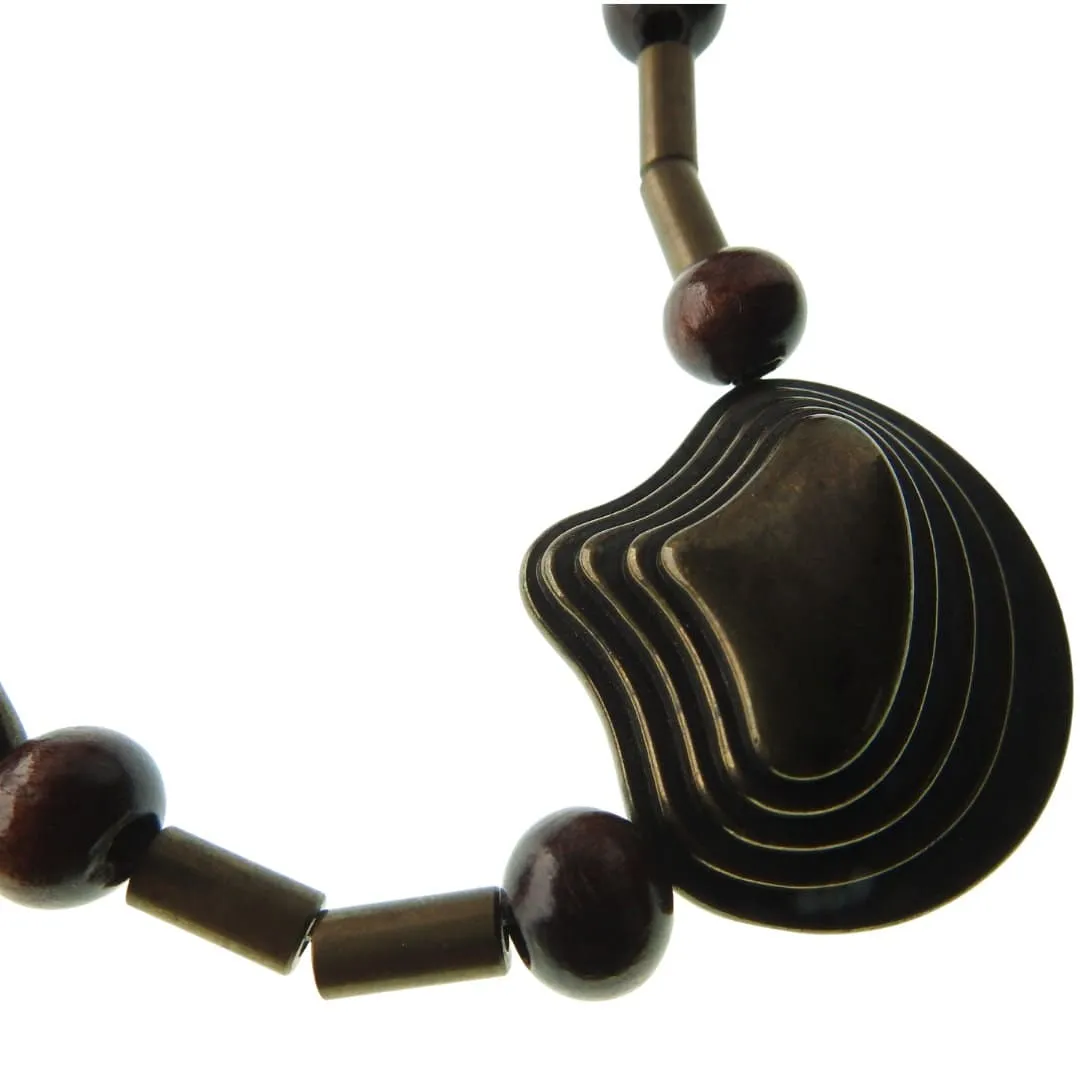 Vintage necklace with wooden beads
