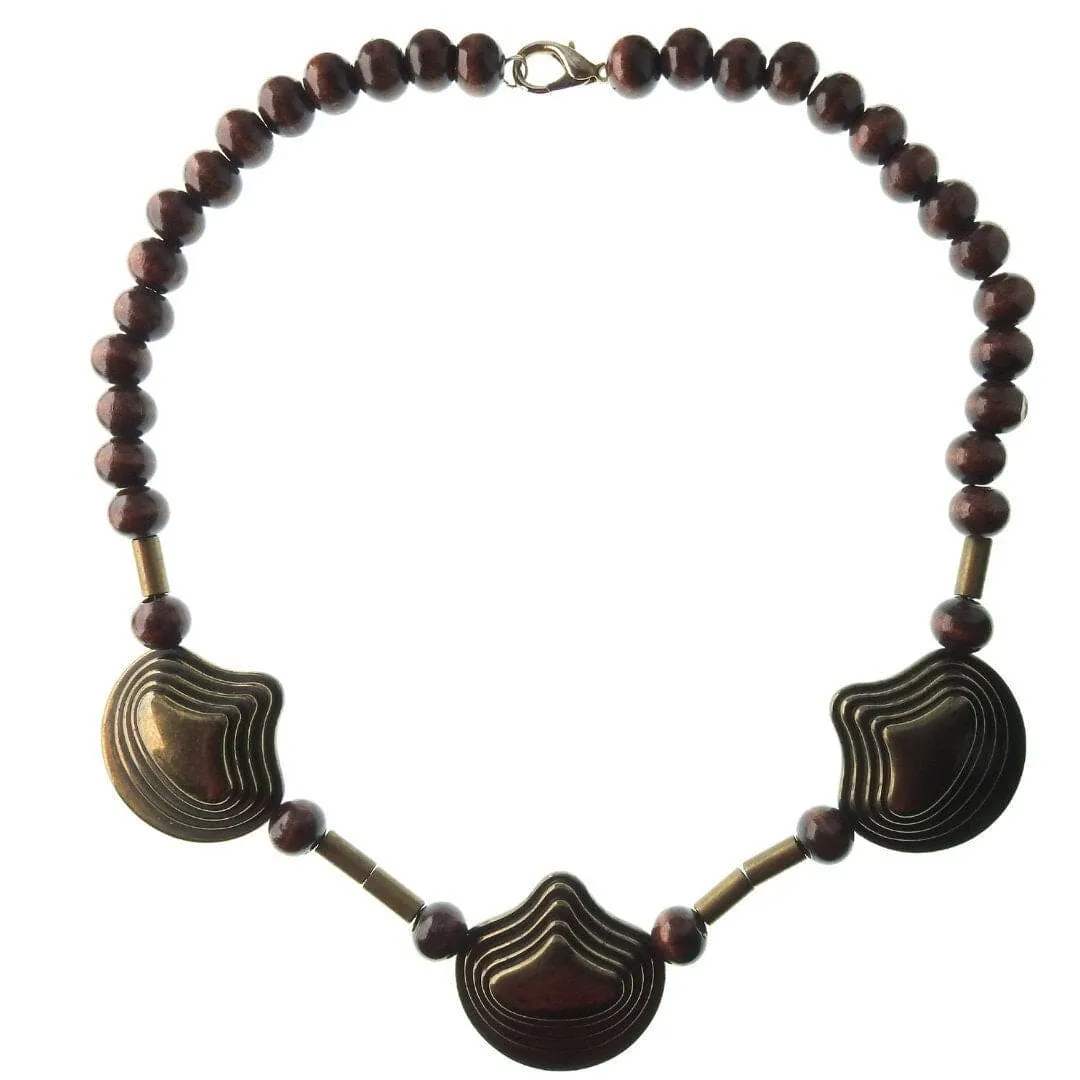 Vintage necklace with wooden beads