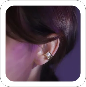 Vintage Pearl Ear Cuff Earrings 1PCS Chic Square Gold Pearl Earrings Trendy Non Piercing Clip On Pearl Earrings Boho Pearl Cartilage Wrap Earrings Party Jewelry for Women