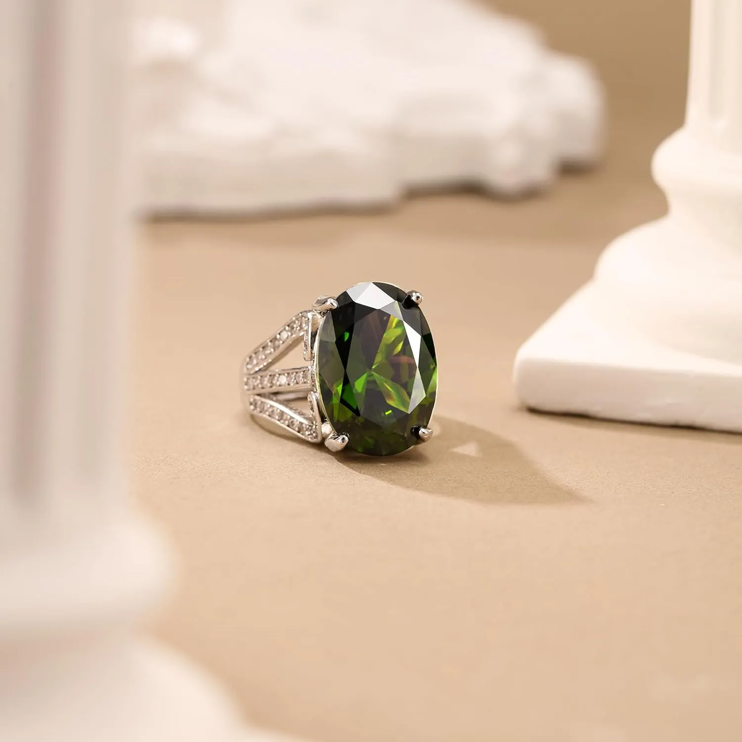 Waimore Green Ring Elegant Hypoallergenic for Women Jewelry with Round Square Princess Cut Birthstone Gemstone Elegant Split Band Design, for Wedding Anniversary Party and Gift