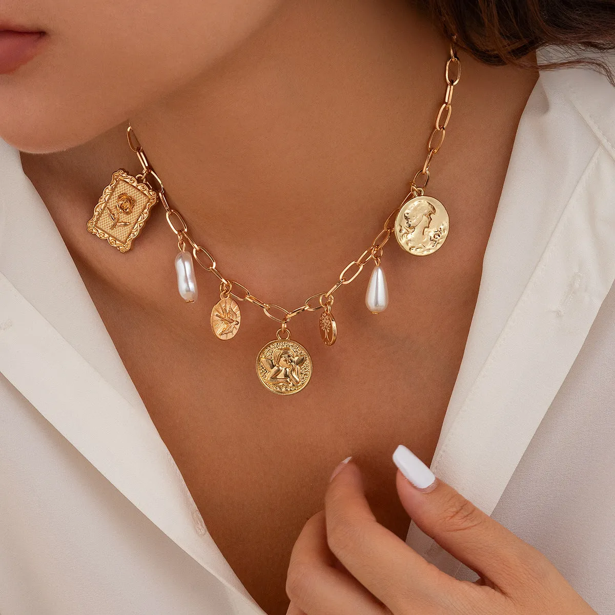 Wholesale Bohemian Heavy Chain Stacking Ocean Style Mermaid Shell Necklace