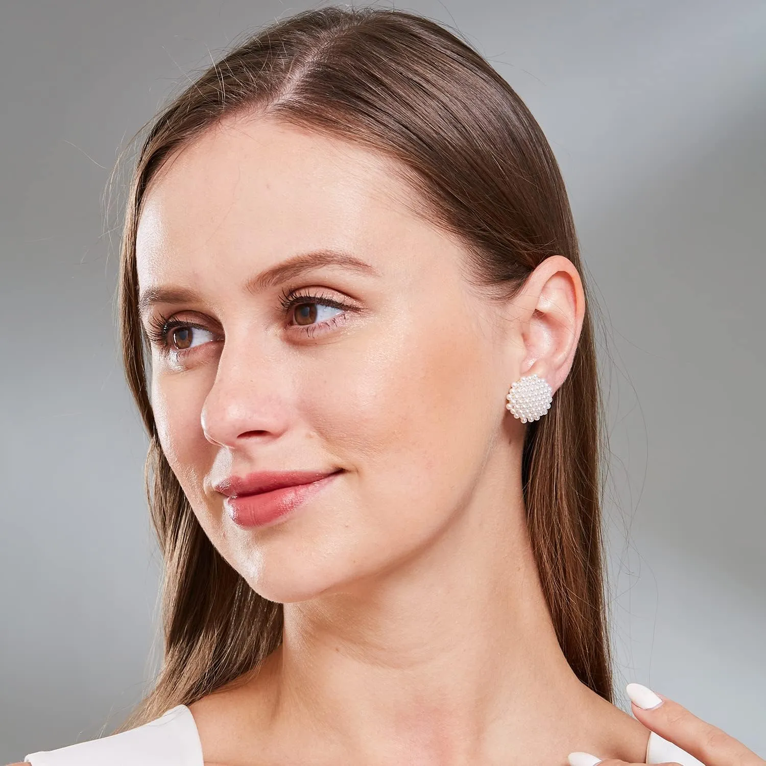 YOQUCOL Simulated Pearl Golden Tone Earrings for Women Pierced Earrings Fashion Bridal Elegant Jewelry Gift